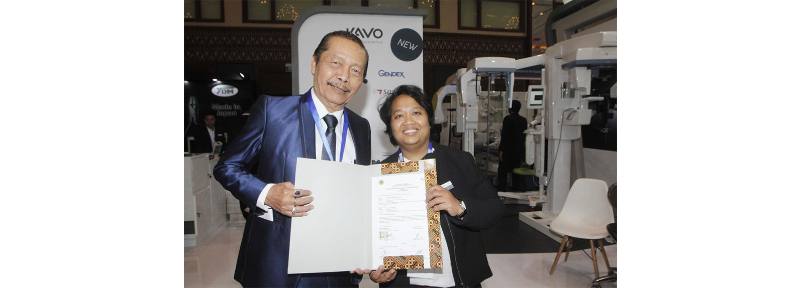 Penandatangan Nota Kesepahaman Fakultas Kedokteran Gigi Universitas Prof Dr Moestopo dengan PT Gratia Jaya Mulya